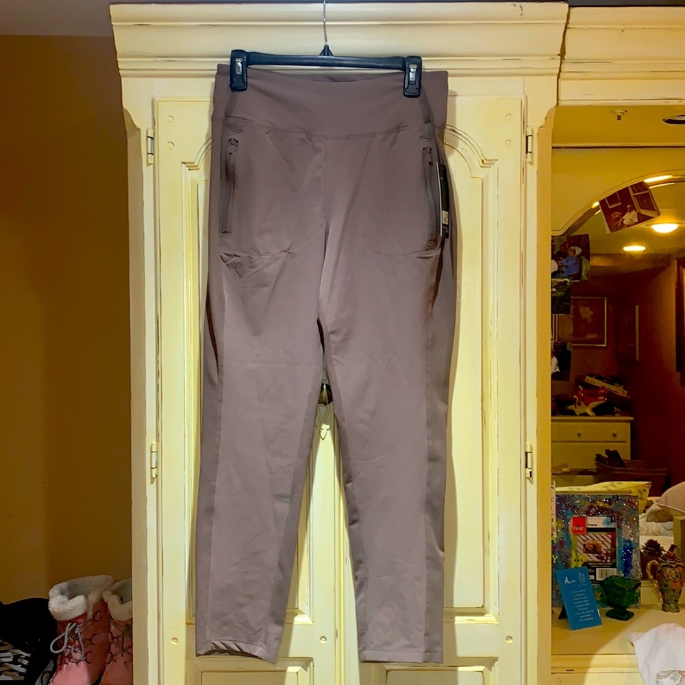 Brand new!! 90Degree by Reflex-Size Medium